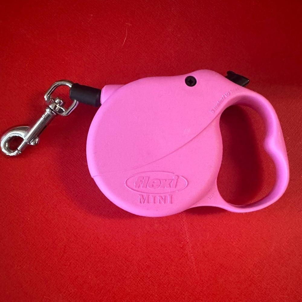 Flexi Mini Pink Dog Leash - Picture 3 of 5